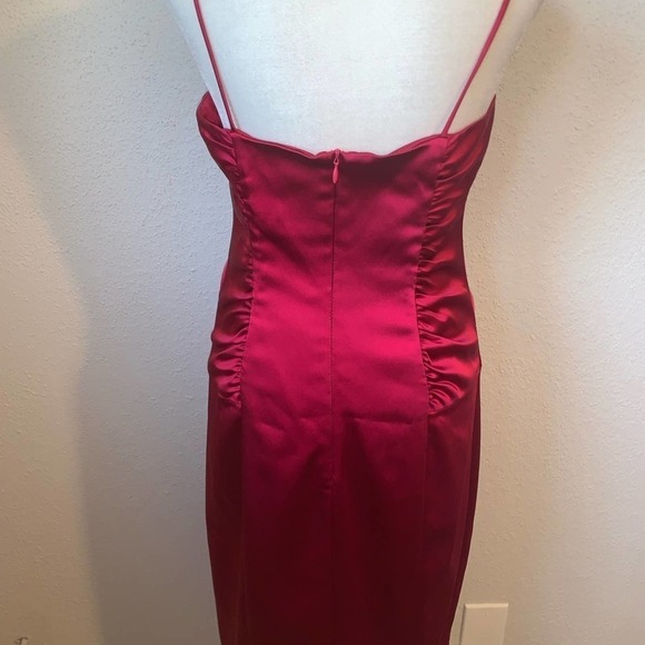 David Meister Red Shiny Cinched Mini Dress Size 6 - Picture 6 of 7
